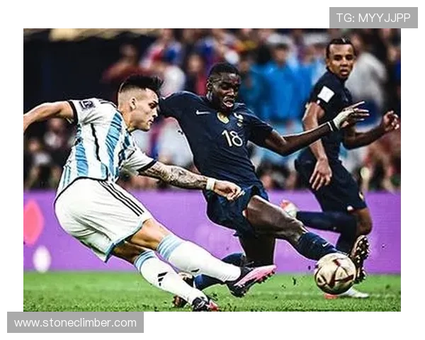 足球直播线上手机版支持多平台多设备观看足球比赛实时直播不遗漏任何精彩瞬间